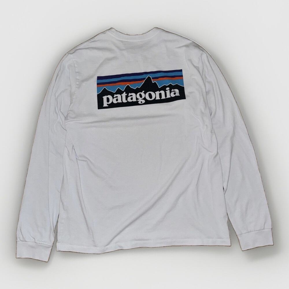 Patagonia Long Sleeve T-Shirt White Medium 20x27 Outdoors Hiking Camping